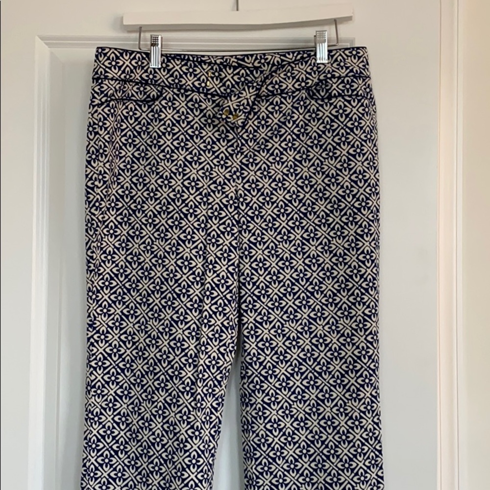 Lilly Pulitzer Navy & Cream Printed Capri, Size 10